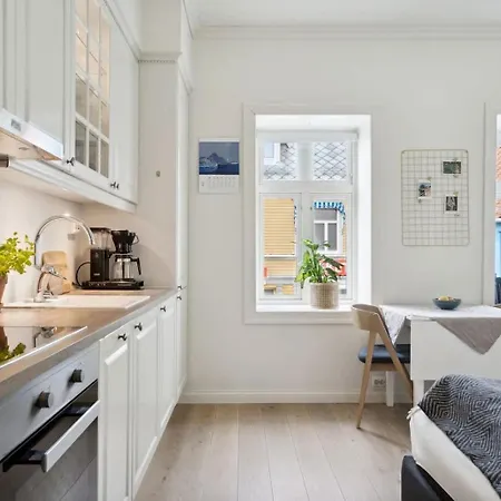 Apartman And Modern *